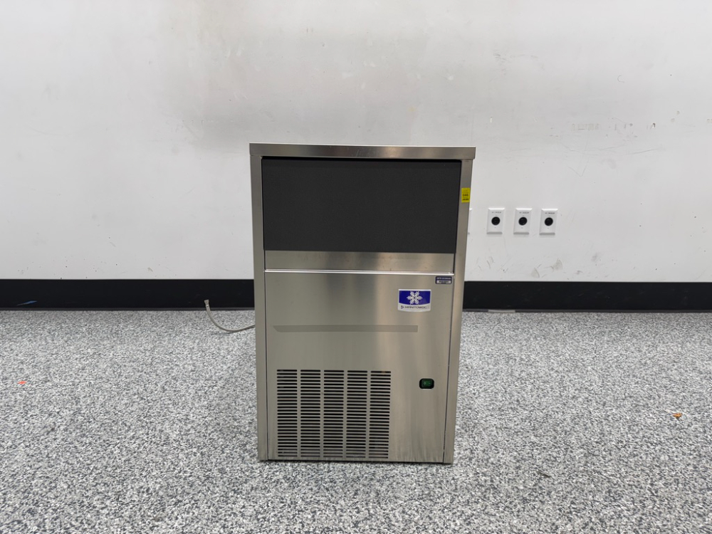 Image of Manitowoc Undercounter Ice Machine